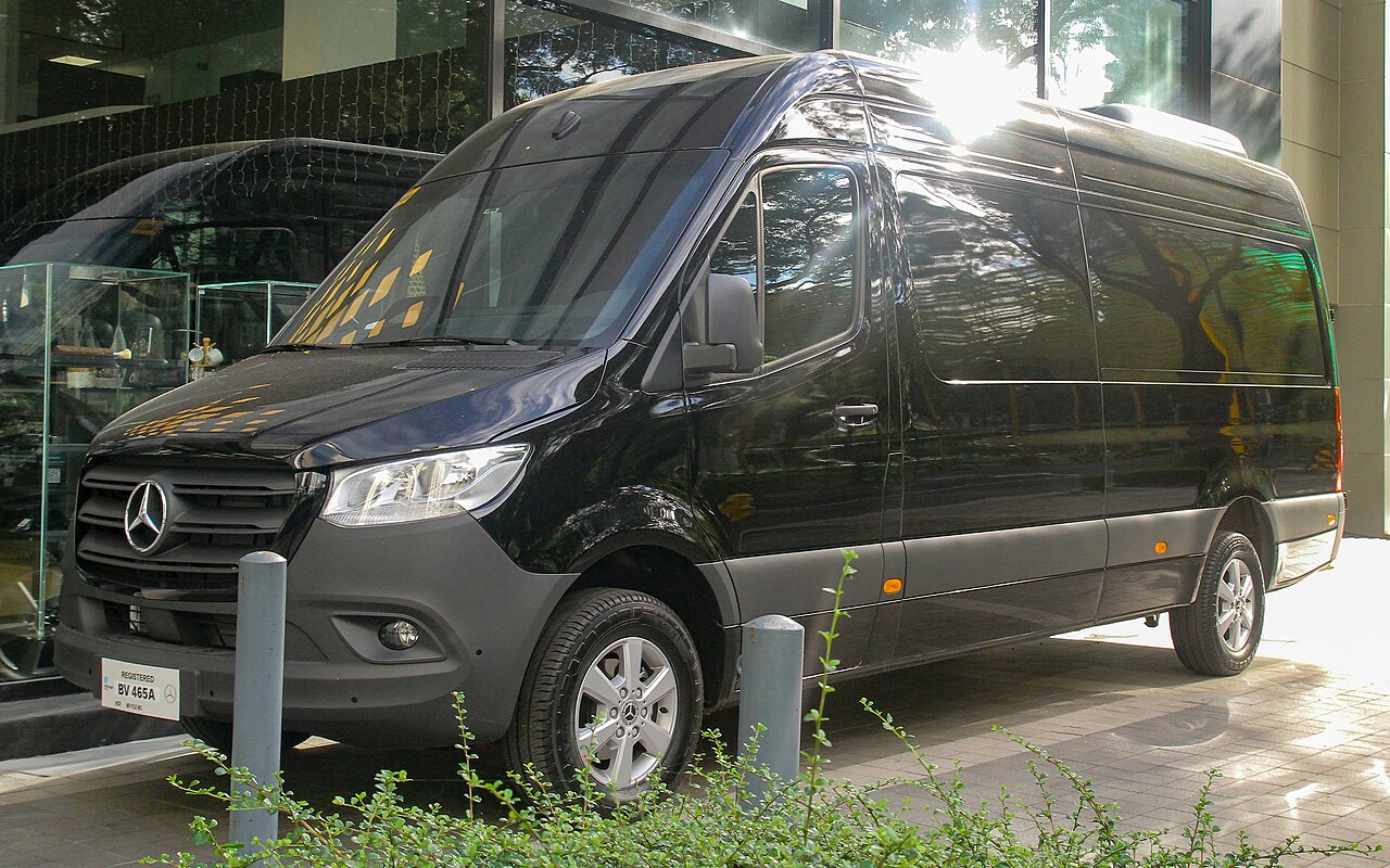 Van 9 places